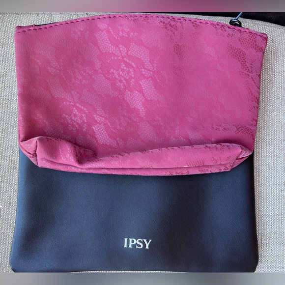 2 IPSY Pouches/Make up/Cosmetic Bags - Picture 2 of 6